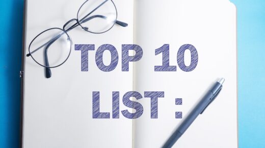 Anteckningsbok med texten "Top 10 List2